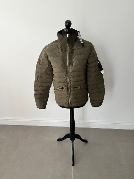 Stone Island Loom Woven Down Chambers Stretch Nylon-TC (Olive)