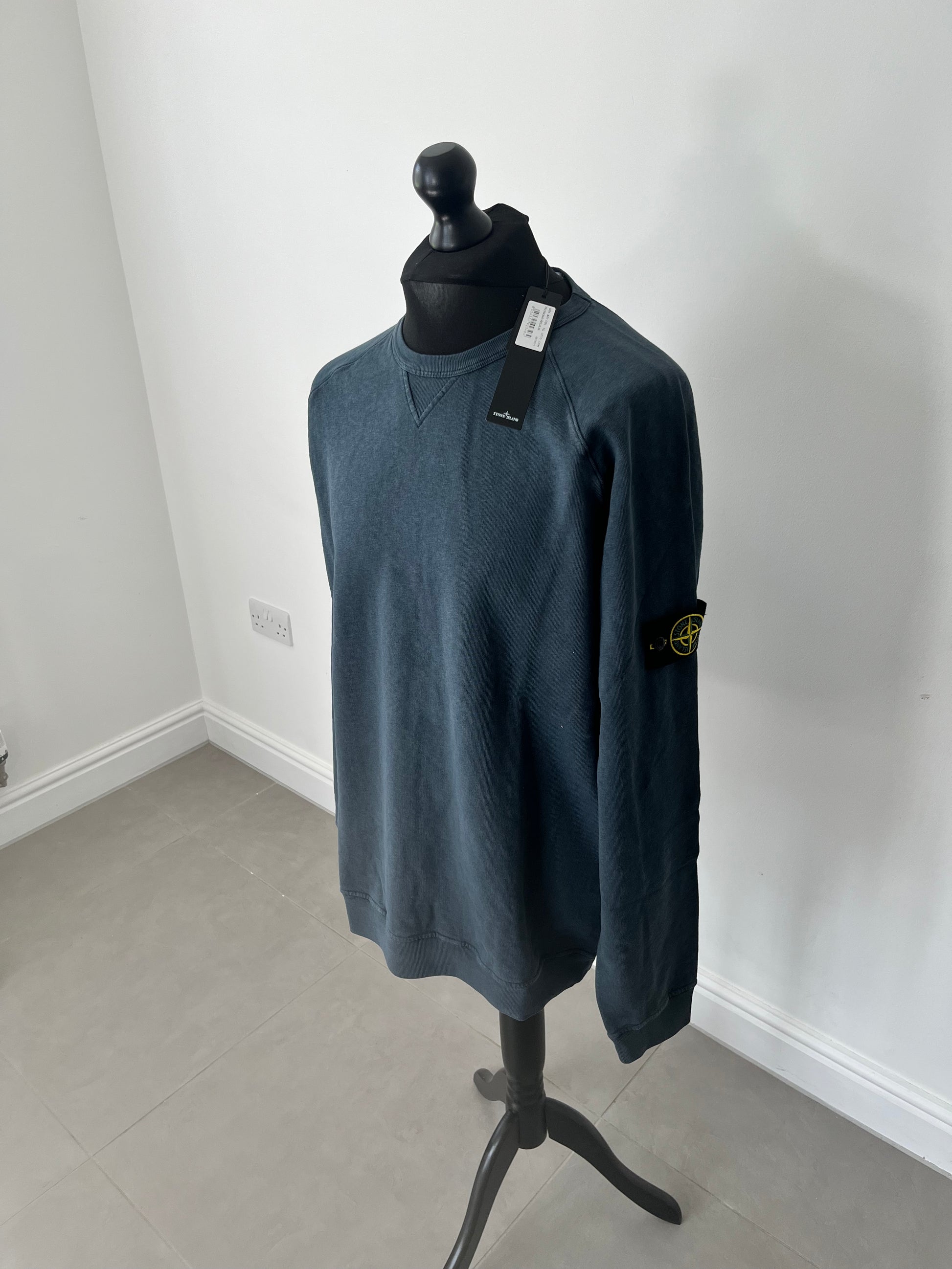 Stone island outlet old effect sweatshirt